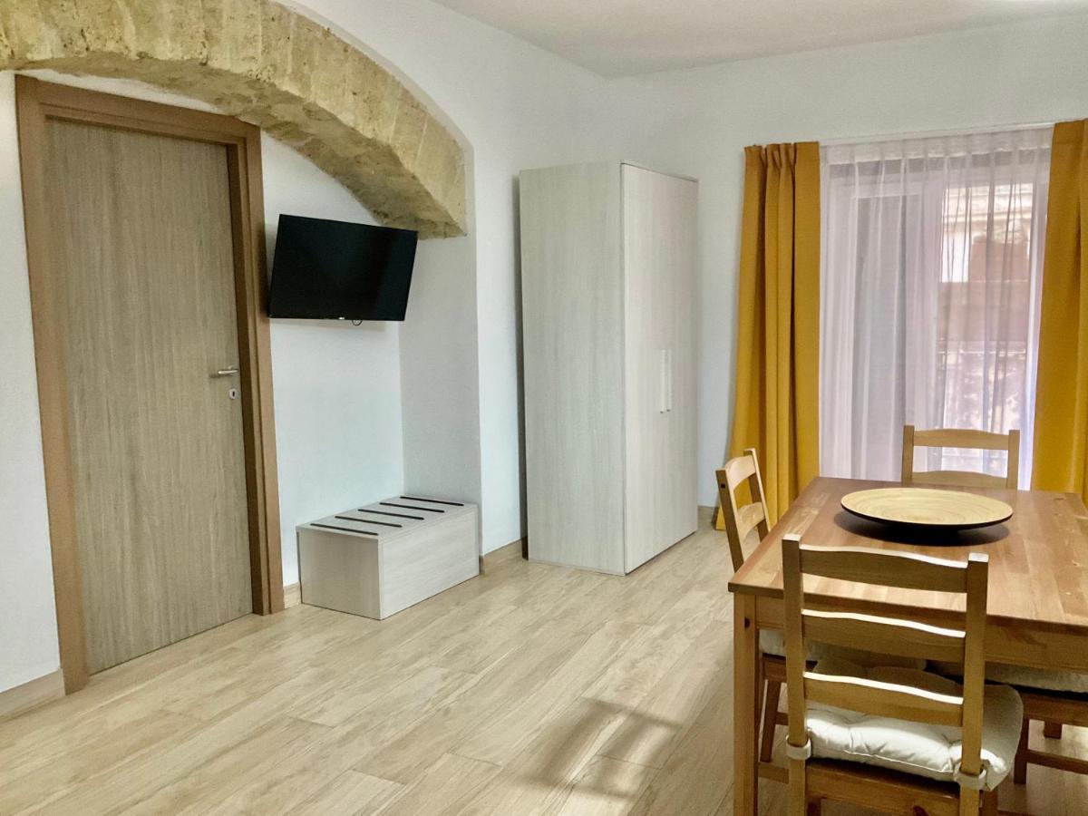 נאפולי 'A Room De' Scugnizzi מראה חיצוני תמונה
